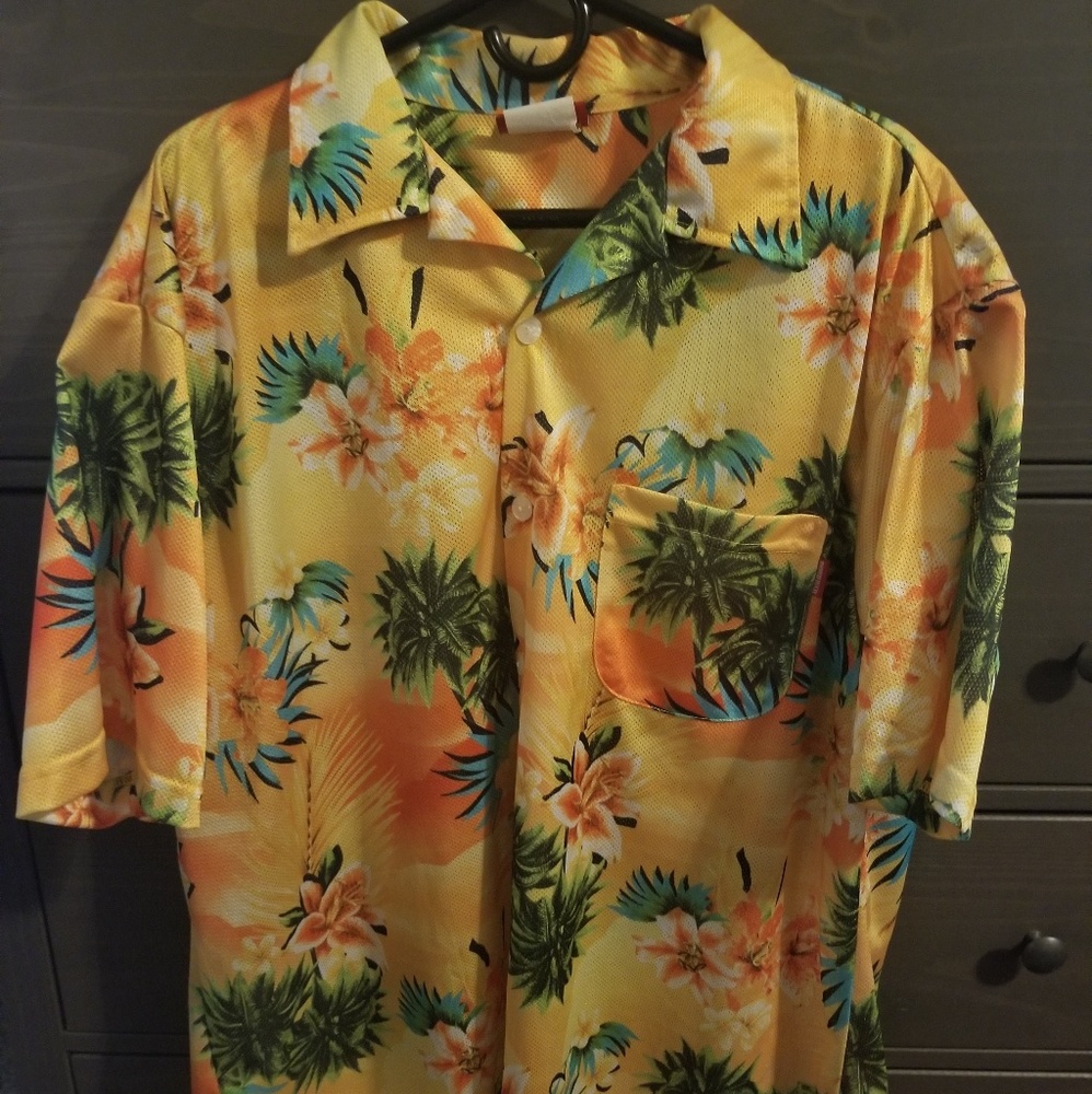 *Very rare* slightly worn Third Rail Hawaiian shir
